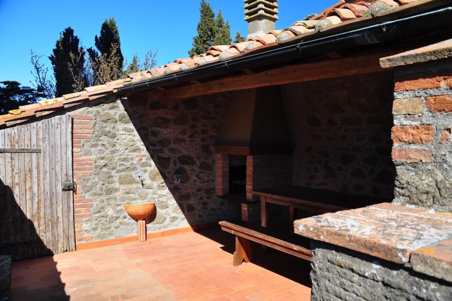 Ferienwohnung Le Civette Montecatini Val di Cecina Exterior foto